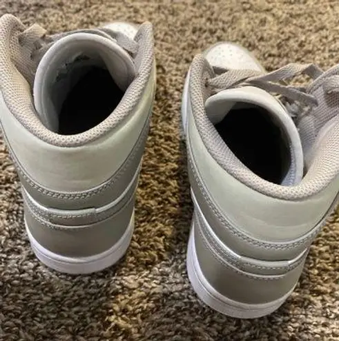 Nike Air Jordan 1 Mid ‘College Grey’ Gray Size 9.5