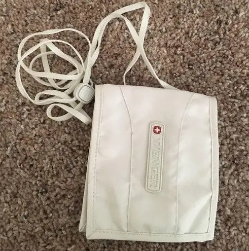 Wenger safety Travel passport holder case - Image 1