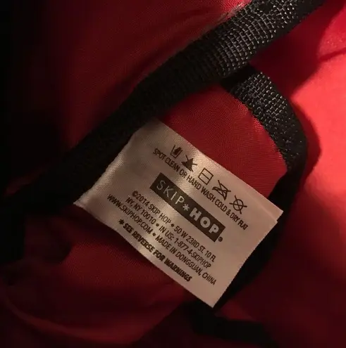 Skip Hop gray baby messenger diaper bag - Image 11