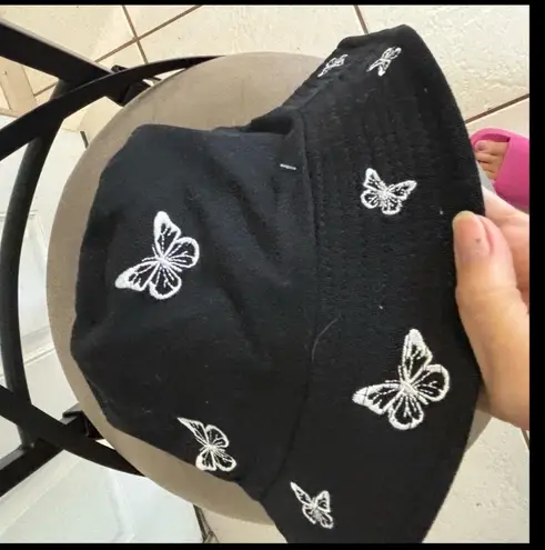 NWT Girly butterfly bucket hat Black