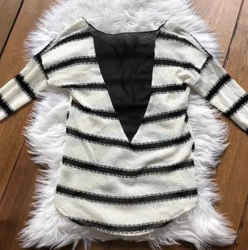 vintage savannah Striped Sweater W Sheer Back Cutout