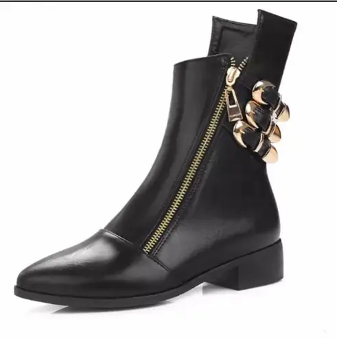 Side Zip Buckle Decoration Short Motorcycle Boots. Black Size 6.5