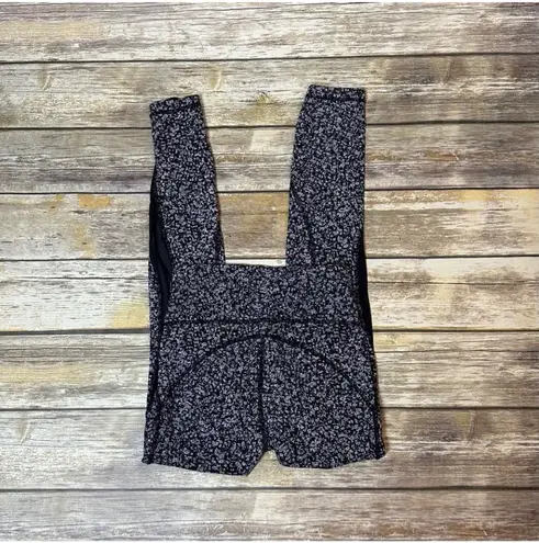 Lululemon Invigorate 7/8 Tight Daisy Dust Alpine White Black / Black Gray Size 2
