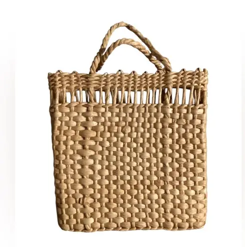 Vintage woven straw purse/bag Tan