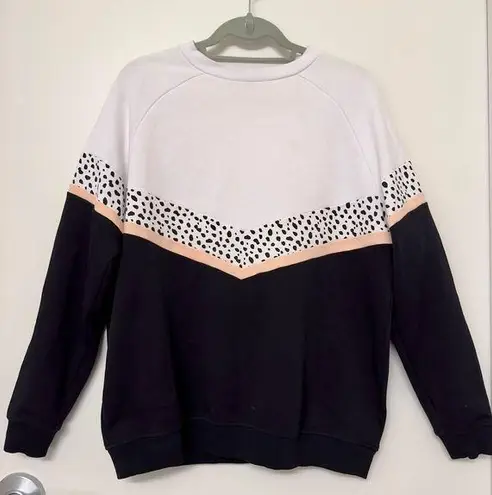 White Fox Boutique Sarah’s Day x WFA “All I do is brunch” Pull over Size M