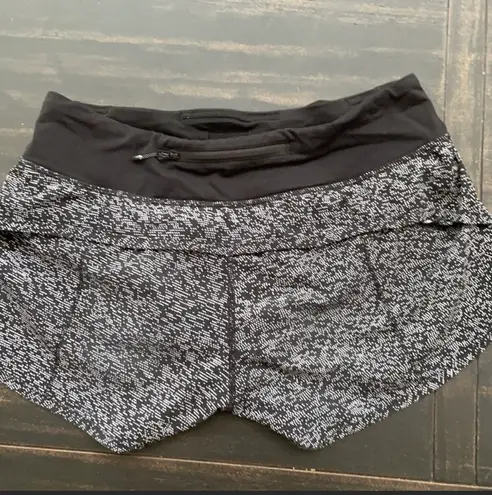 Lululemon Speed Up Low-Rise Shorts 2.5”