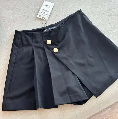 ZARA Shorts Black