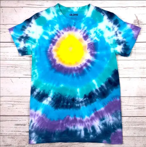Tie Dye Shirt size Small❕ Multiple - Image 1
