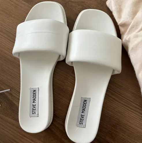 Steve Madden White Sandals