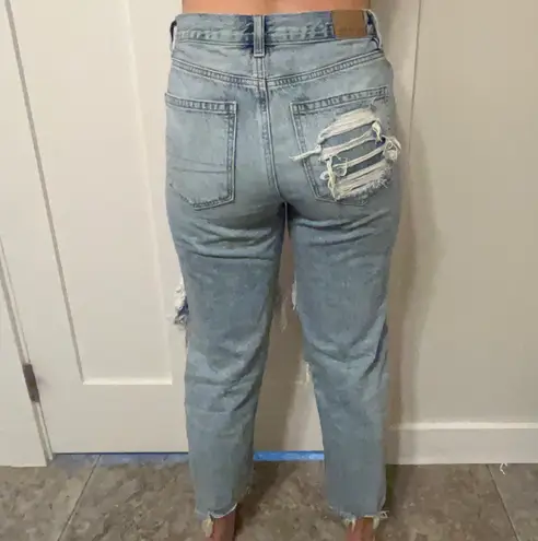 American Eagle AE Ripped Mom Jean- Blown Out Blue