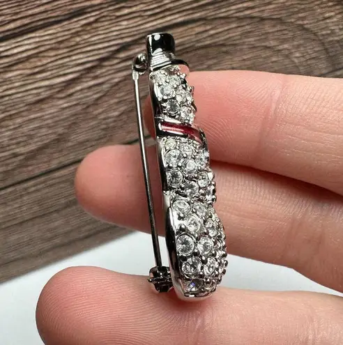 Swavorski Swarovski Crystal Snowman Brooch Pin Clear Pave Crystals Red & Black Enamel