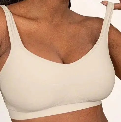 Truekind Daily Comfort Wirefree Shaper Bra Beige Size L Seamless Smoothing Tan Size L
