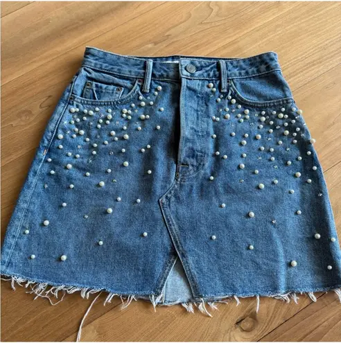 Milla Embellished Crystal & Pearls Raw Hem Frayed Mini Denim Skirt Jean Skirt in Solstice Blue Size M