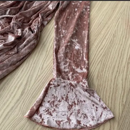 Velzera 🆕 Bell Sleeve Velvet Lace-Up Romper🆕