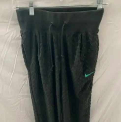 Nike : Women’s BLACK Sportswear Everyday Modern~High waisted Joggers- size XS