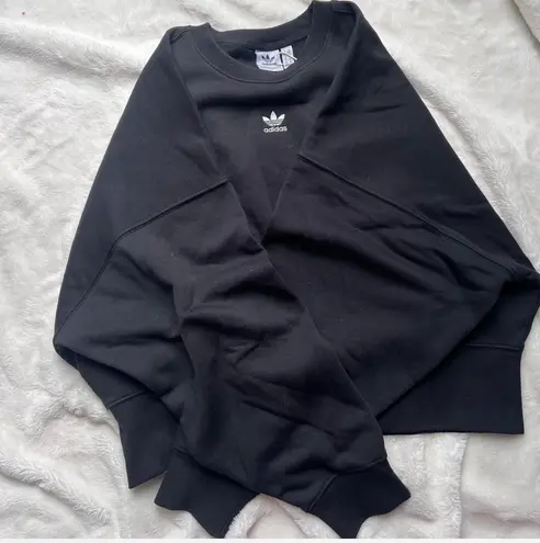 Adidas Sweatshirt