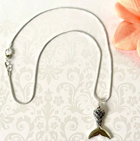 Mermaid Tail Necklace 🧜♀️ Silver