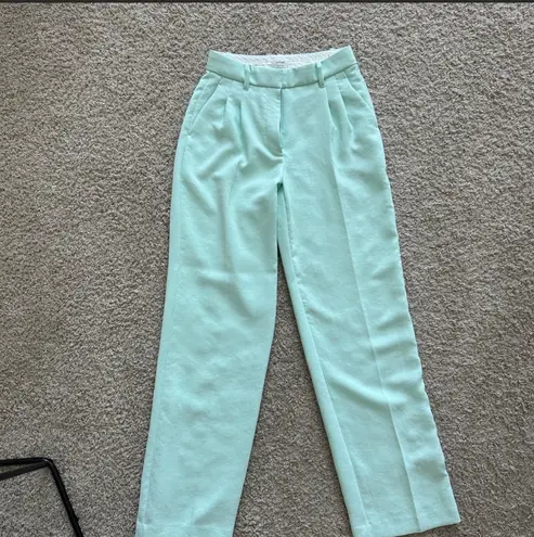 Aritzia Effortless pants