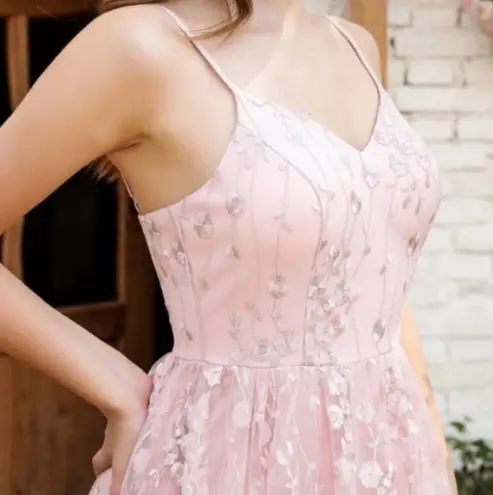 New Spaghetti Strap Embroidery Mesh Overlay Floral Maxi Dress, Sz M Size M