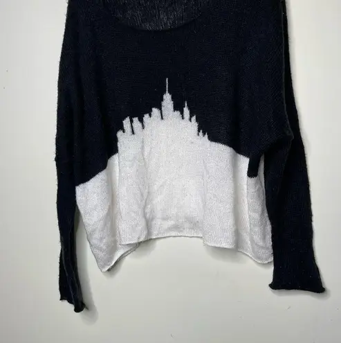 Wooden Ships  Oversized Skyline Black & White Boxed Pullover Sweater sz M / L