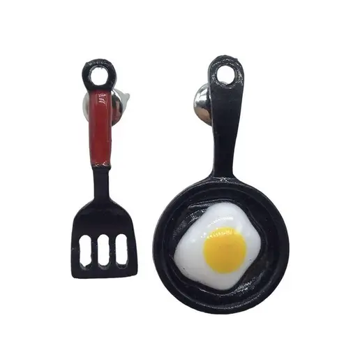 NEW fashion earrings fried egg in pan & spoon Black