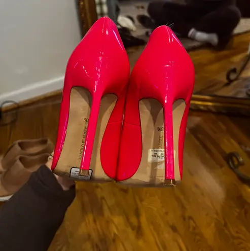 Manolo Blahnik Pink Manolo Heels