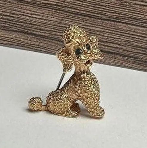 Krementz Small Poodle Dog Brooch Pin Green Rhinestone Eyes Gold Tone Signed