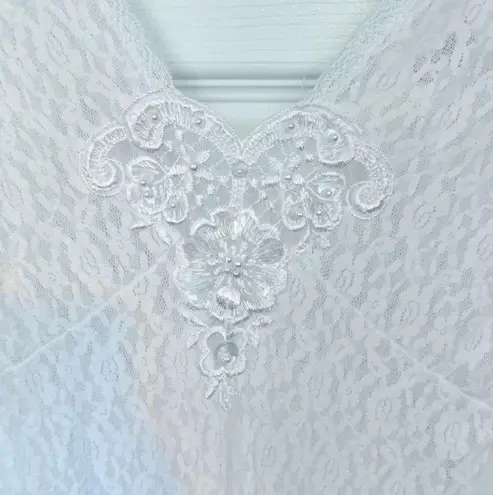 Vintage “Cinema Etoile” White Lace and Silky Maxi Night Gown Dress