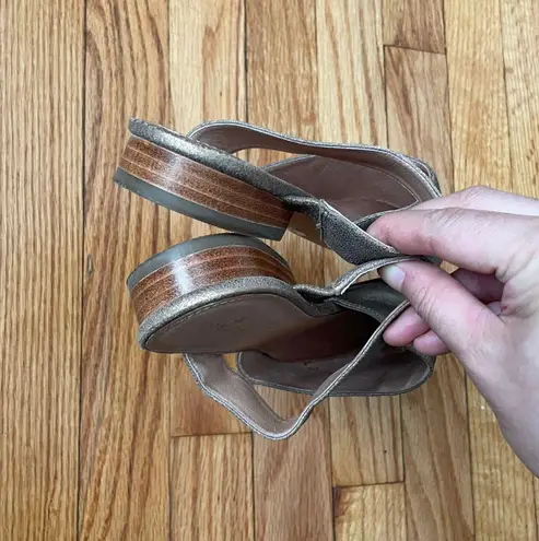 Caslon Leather Metallic Shiny Sandals Flats Slip On Strap Iridescence Holographic minimalist