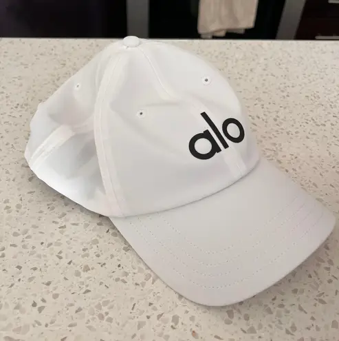 Alo Yoga performance off duty hat