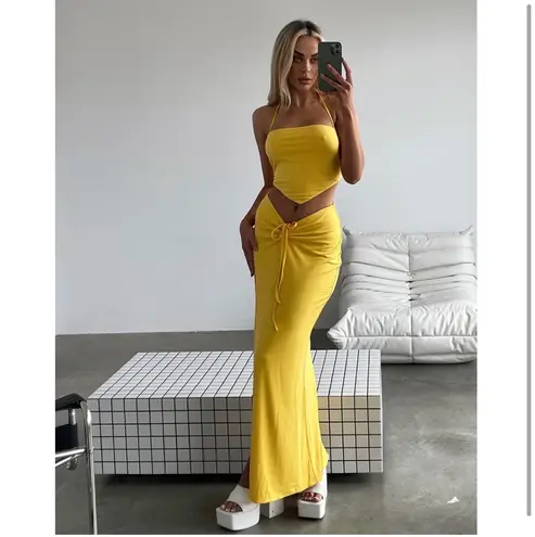 Tiger Mist Yellow Ruched Skirt With Side Slit 