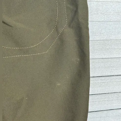 Spyder Women's Outdoors/Activewear Longer Length Shorts Olive Green-Medium