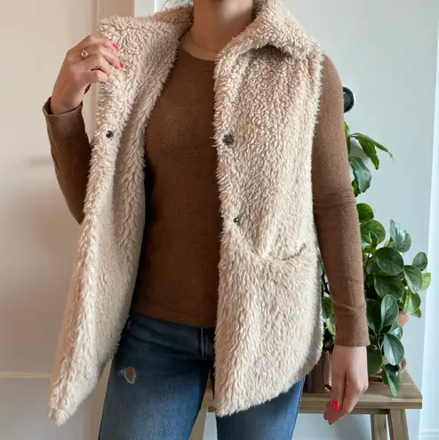 Thread and Supply Sherpa Faux Fur Vest