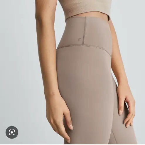 Everlane Perform Leggings