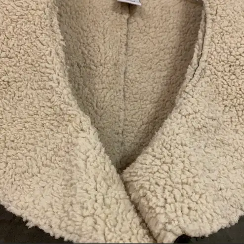 Karen Hart rugged army green faux suede vest with Sherpa Fleece - Size Medium