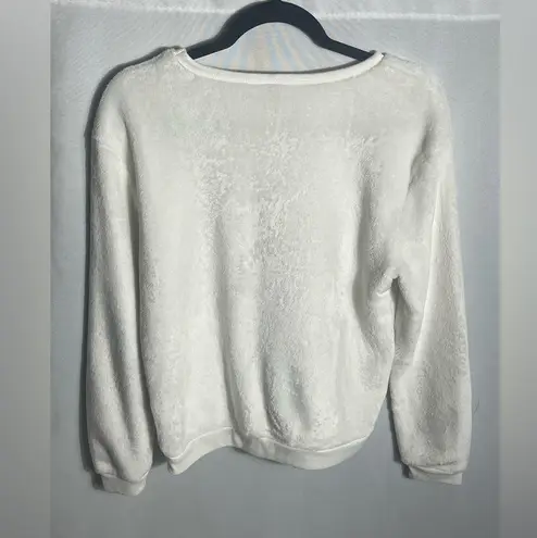 Cold Crush White Fuzzy Pullover Sweatshirt Women’s M Cozy Long Sleeve Lounge