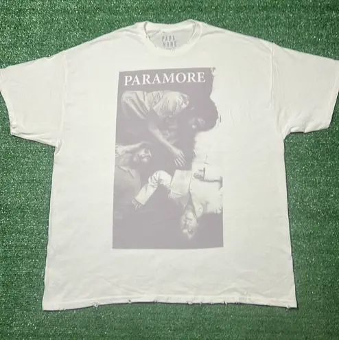 Urban Outfitters Paramore Oversized T-shirt Sz L/XL