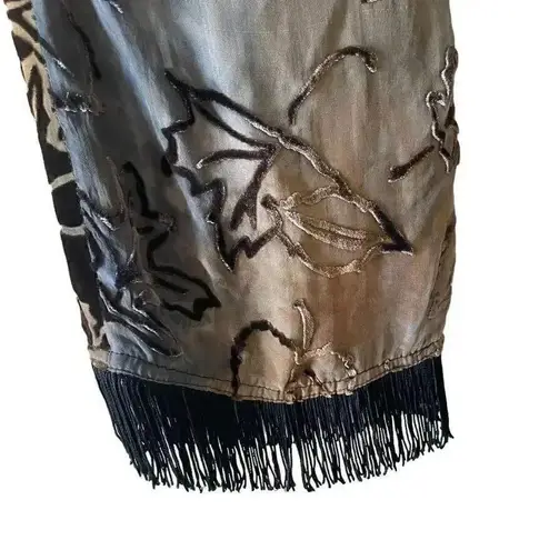Ladies Velvet Double Sided Leaves Print Soft Long Fringe Scarf One Size Gray