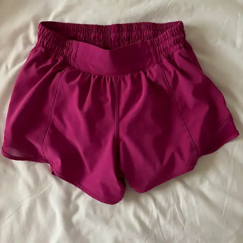 Lululemon Hotty Hot Low-Rise Short 4”