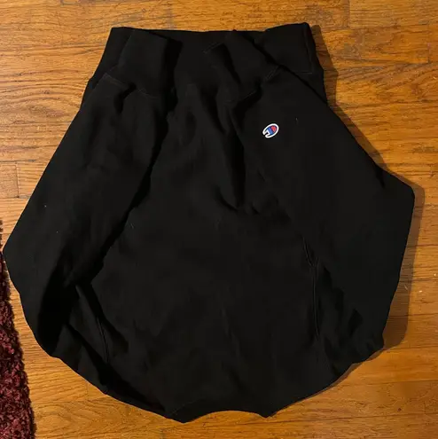 Champion Black Crewneck