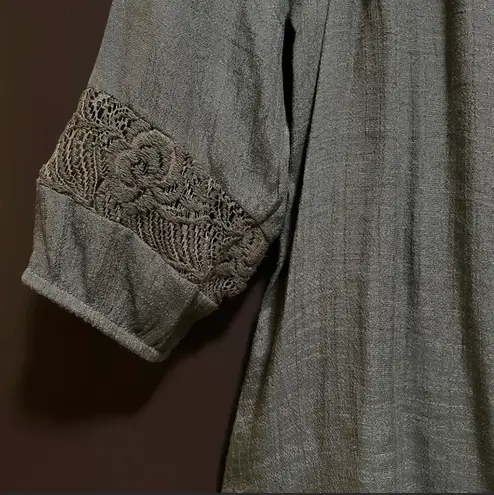 Bobeau - Embroidered Top