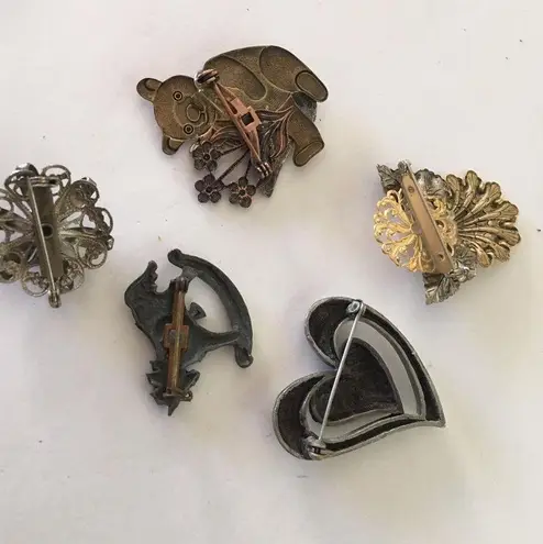 Lot Of 5 Vintage Modern Brooches Pins Nice Variety