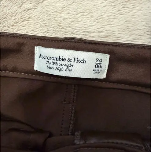 Abercrombie & Fitch Abercrombie Curve Love Vegan Leather 90s Straight Pant  - Image 5