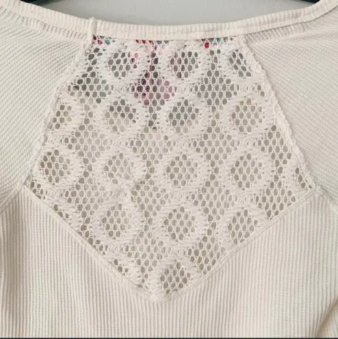 love on a hanger beautiful cream lace thermal top.