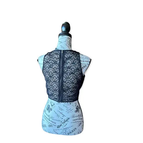 Intermix Womens Black V Neck Sleeveless Crop Top S