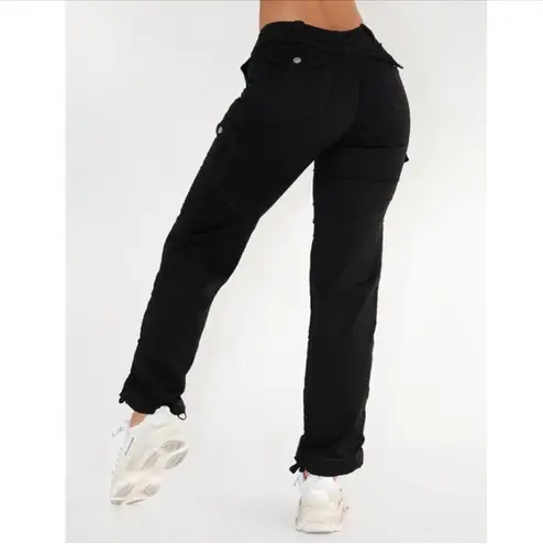 I am gia Cargo Pants