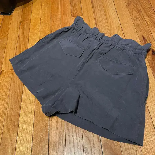 Club Monaco NWOT Linen Shorts High Waist Paperbag Belt Tie Pleated Pinstripes