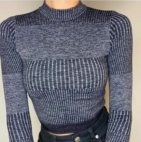 Fabletics Cropped Long Sleeve Top