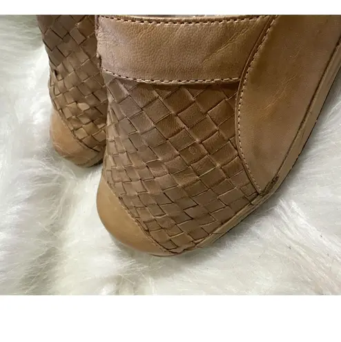 Softwalk Women's Leather Woven Mules Slides Comfort Casual Shoes 8.5 W