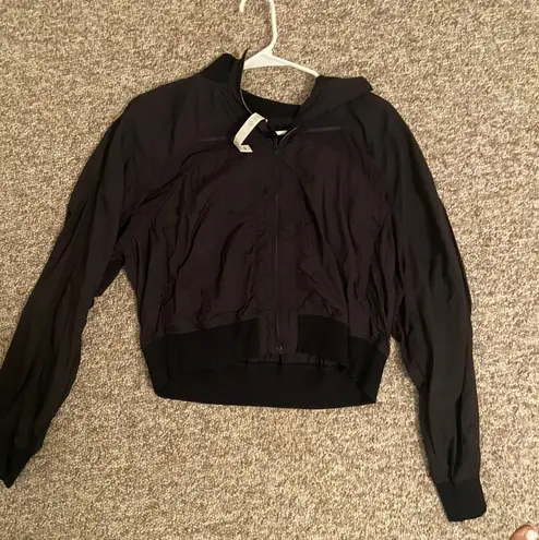 Lululemon Black Windbreaker